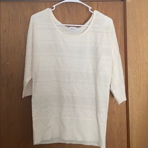 Off white 3/4 sleeve sweater